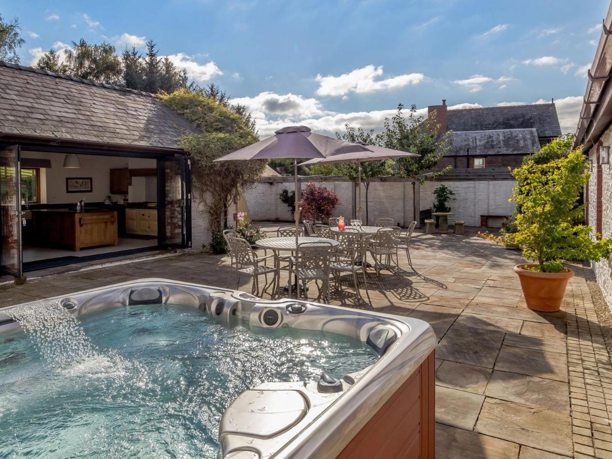 White Horse Farm Villa Abergavenny Esterno foto